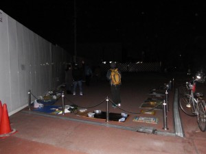 整理券求めて並ぶファン2015年2月24日