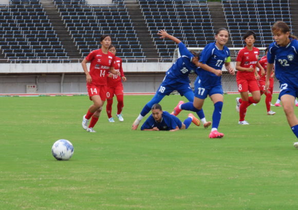 ウズベキスタン代表 INAC神戸レオンチーナ Balcom BMW CUP