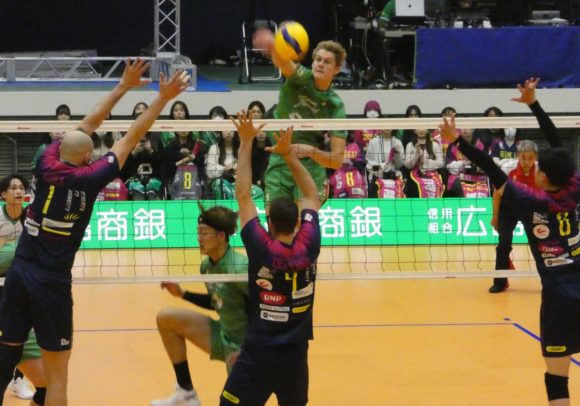 広島サンダーズ