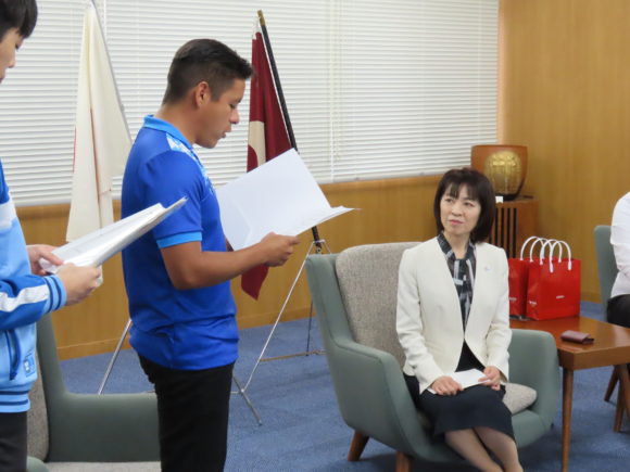 メキシコ　横田美香知事