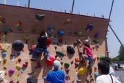 市民球場跡地イベント外遊び壁登り