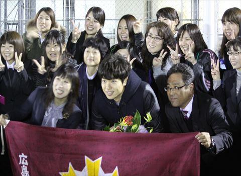 日本代表森重が母校へ2014年12月