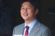 新井貴浩