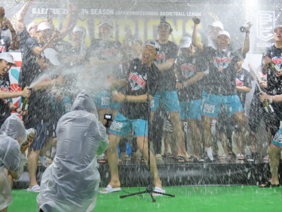 シャンパンファイト