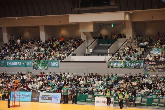 広島サンダーズ　広島サンプラザホール