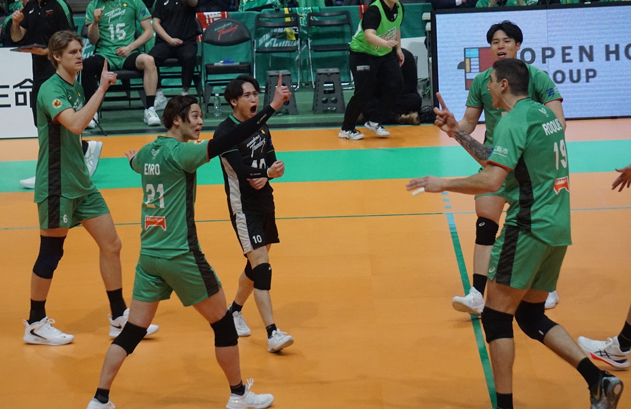 広島サンダーズ、緑の広島グリーンアリーナでセットカウント3－0勝利