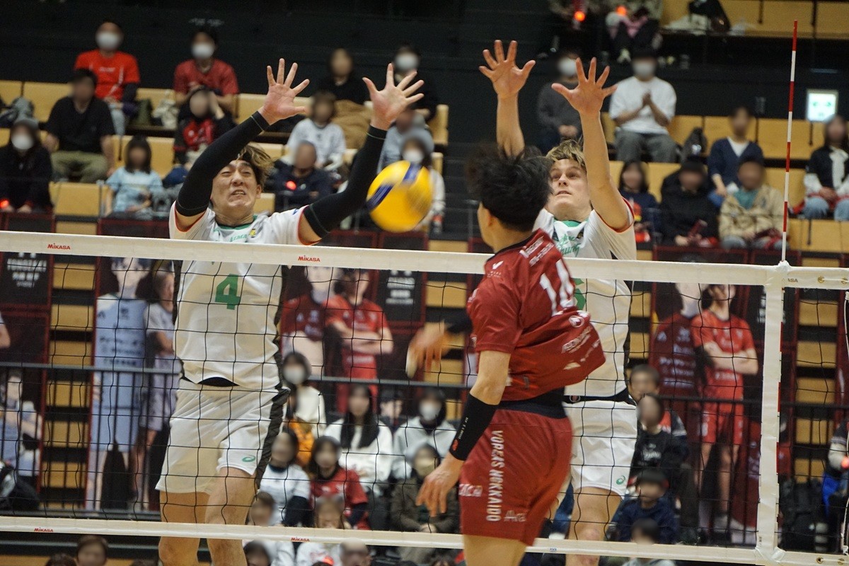 広島サンダーズ、ブロック冴えて函館連勝！PO圏内キープで7位と勝利差